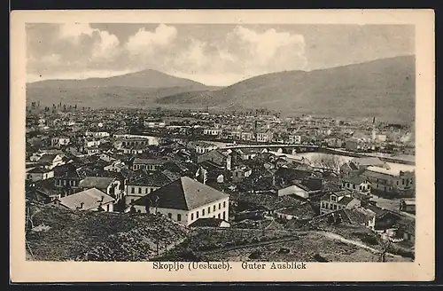 AK Skoplje / Ueskueb, Stadtansicht von weitem