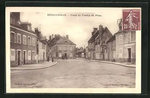 AK Boiscommun, Place du Champ de Foire