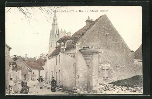 AK Beaune-la-Rolande, Rue du Colonel Boisson, Strassenpartie