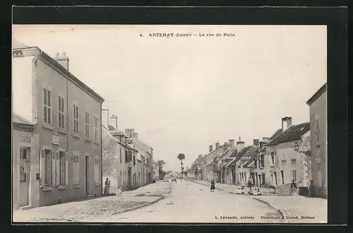 AK Artenay, La rue de Paris, Strassenpartie