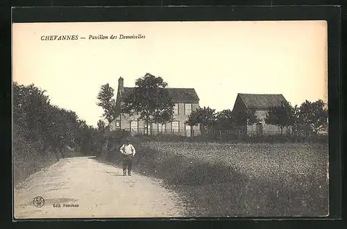 AK Chevannes, Pavillon des Demoiselles