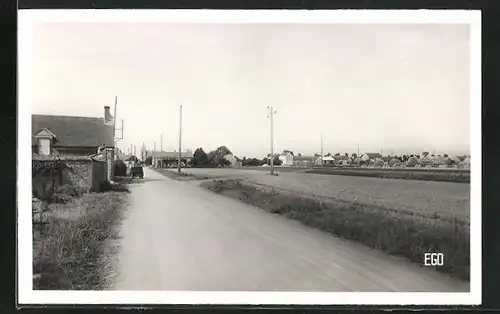 AK Bazoches-les-Gallerandes, Vue générale