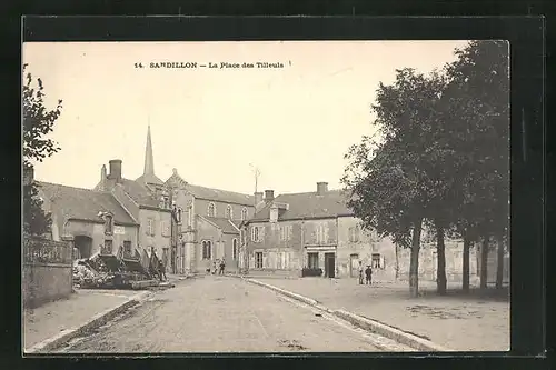 AK Sandillon, La Place des Tilleuls