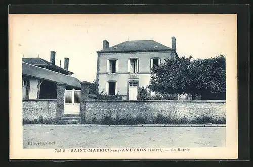 AK Saint-Maurice-sur-Aveyron, La Mairie