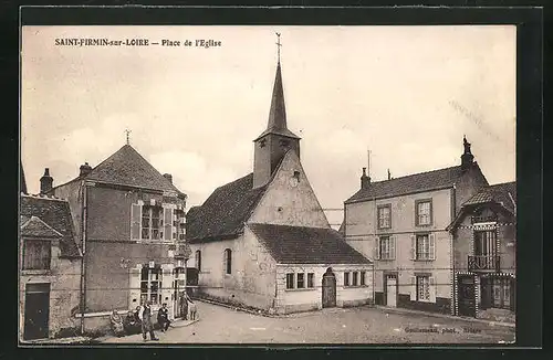 AK Saint-Firmin-sur-Loire, Place de l'Eglise