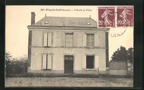 AK St-Lye-la-Foret, L`Ecole de Filles