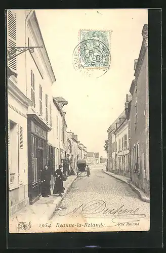 AK Beaune-la-Rolande, Rue Roland, Kutsche