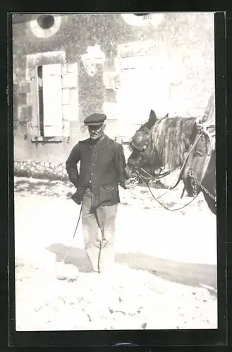 AK Montargis, Paysant avec son cheval