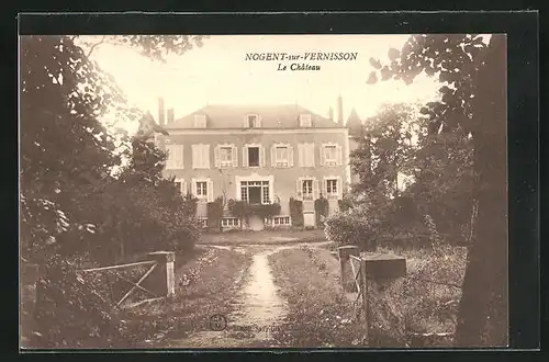 AK Nogent-sur-Vernisson, Le Château, Schloss