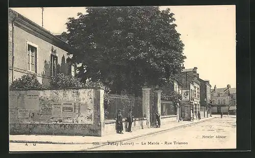 AK Patay, La Mairie, Rue Trianon