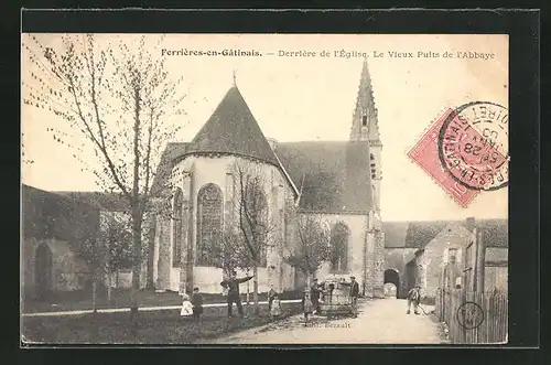 AK Ferriéres-en-Gatinais, Derriére de l'Eglise