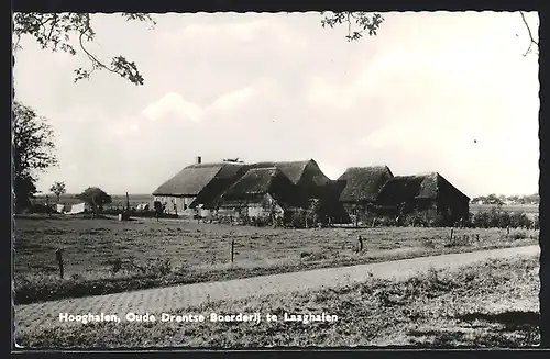 AK Hooghalen, Oude Drentse Boerderij te Laaghalen