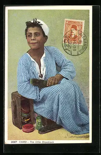 AK Cairo, The little Shoeblack, arabischer Handwerker-Schuhmacher