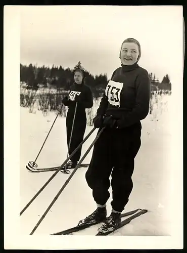 Fotografie M. Oversky, Moskau, Ansicht Moskau, Skiläuferin Zoya Bolotova auf der Skistation Dynamo beim 5 Km Rennen
