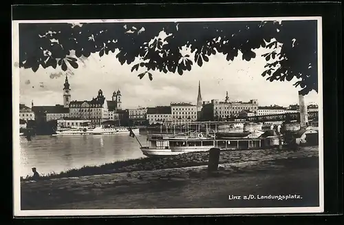 AK Linz a. D., Landungsplatz mit Dampfern