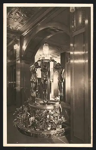 AK Berlin-Tiergarten, Brunnen Rheingold-Töchter im Weinhaus Rheingold