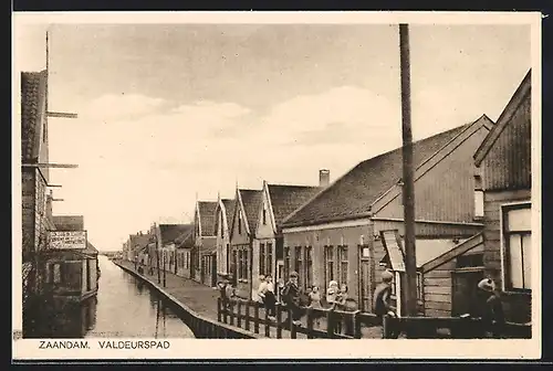 AK Zaandam, Valdeurspad