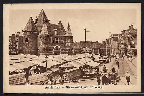 AK Amsterdam, Nieuwmarkt met de Waag