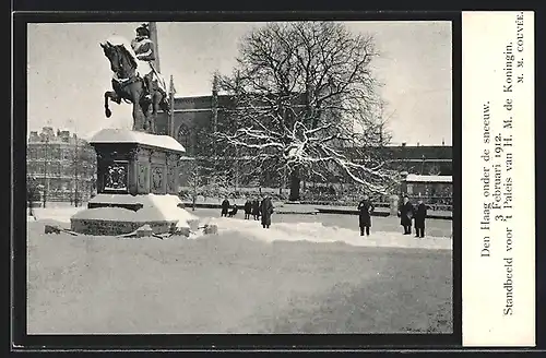 AK Den Haag, Standbeeld voor `t Paleis van H. M. de Koningin