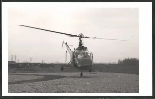 Fotografie Hubschrauber - Helikopter startet zum Rundflug zu den Niagara-Fällen
