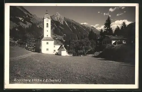 AK Brandberg / Zillertal, Ortspartie mit Kirche