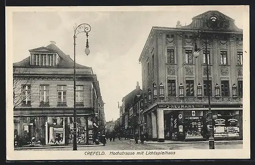 AK Crefeld, Hochstrasse mit Lichtspielhaus