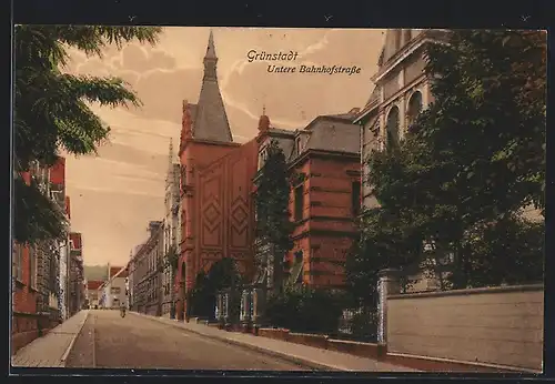 AK Grünstadt, Untere Bahnhofstrasse mit Kirche