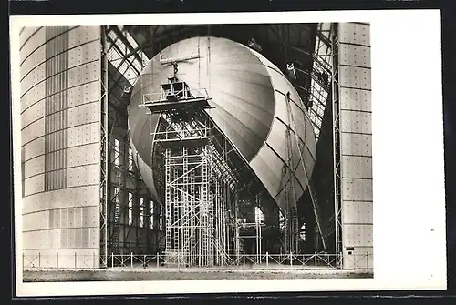 AK Zeppelin, LZ 129 in Bau