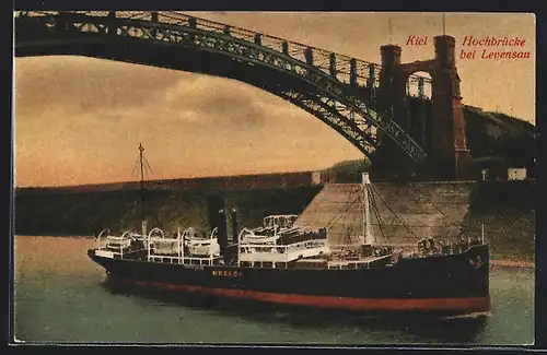 AK Kiel, Handelsschiff unter der Hochbrücke bei Levensau
