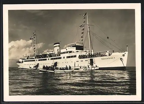 AK Passagierschiff MS Königin Luise mit Beibooten