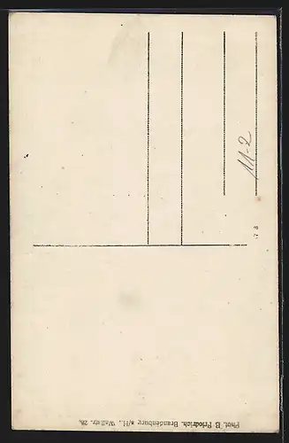 AK Eisenbahnerin in Uniform mit Buch