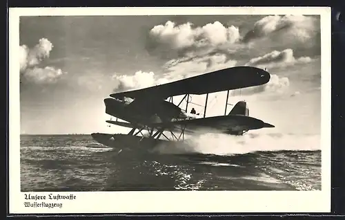 AK Wasserflugzeug bei der Landung
