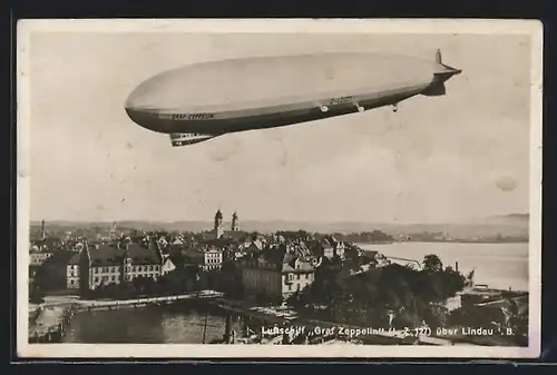 AK Lindau i. B., Luftschiff LZ127 Graf Zeppelin über der Hafeneinfahrt