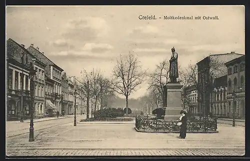 AK Krefeld, Moltkedenkmal mit Ostwallstrasse