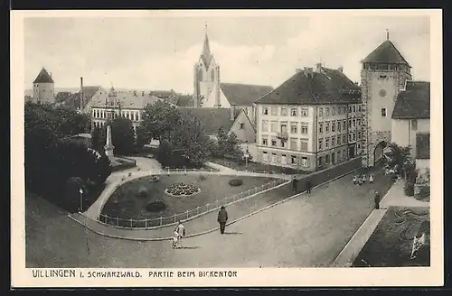 AK Villingen im Schwarzwald, Strassenpartie beim Bickentor mit Kirche