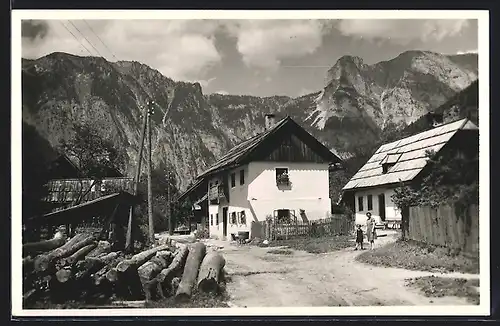 AK Weissenbach bei Liezen, Ortspartie im Gebirge