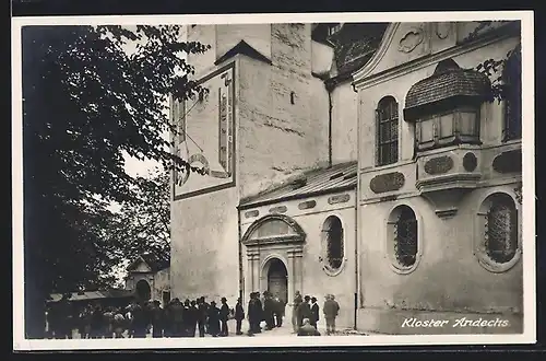 AK Andechs, Kloster Andechs mit Kirchgängern