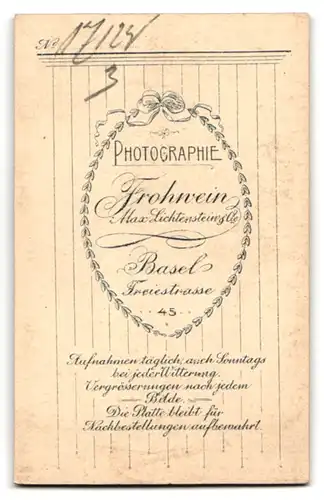 Fotografie Atelier Frohnrein, Basel, junge Dame in weissem Gewand