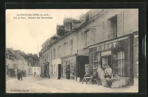 AK La Ferté-Gaucher, Hotel du Sauvage, Rue de Paris