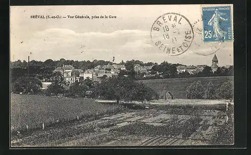 AK Bréval, Vue Générale, prise de la Gare
