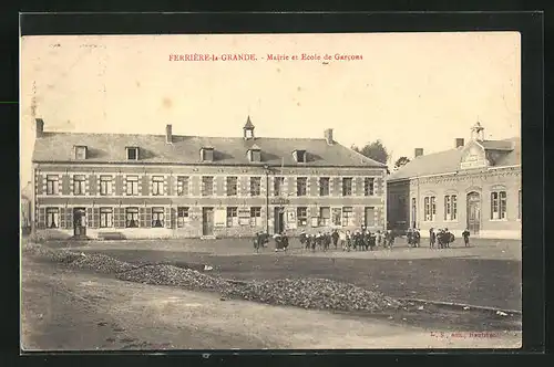 AK Ferrière-la-Grande, Mairie et Ecole de Garcons