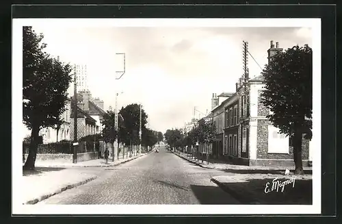 AK Nangis, Avenue Maréchal-Foch