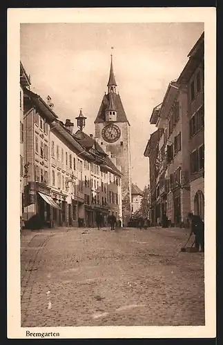 AK Bremgarten im Aargau, Strassenpartie mit Blick auf Uhrenturm