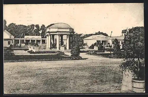 AK Krefeld, Industrie- und Kunstausstellung 1911, Blick von der Terrasse vor der Gewerbehalle