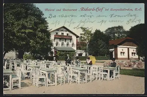 AK Gumpoldskirchen, Meierei und Restaurant Richard-Hof, Gartenansicht
