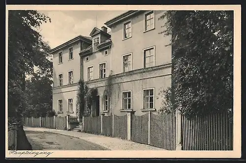 Passepartout-AK Neudietendorf /Th., Mädchen-Anstalt der Brüdergemeine, Haupteingang mit Weg