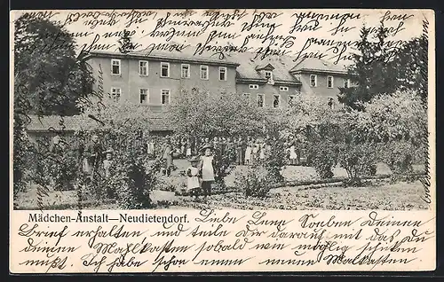 Passepartout-AK Neudietendorf /Th., Mädchen-Anstalt der Brüdergemeine, Gartenansicht mit Mädchengruppe