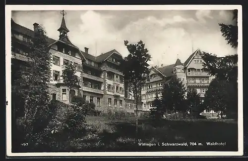 AK Villingen /Schwarzwald, Waldhotel hinter Bäumen