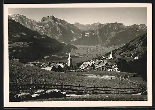 AK Amden, Ortspartie mit Blick auf Walensee und die Glarnerberge