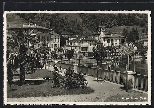 AK Ponte Tresa, Ortspartie am Quai